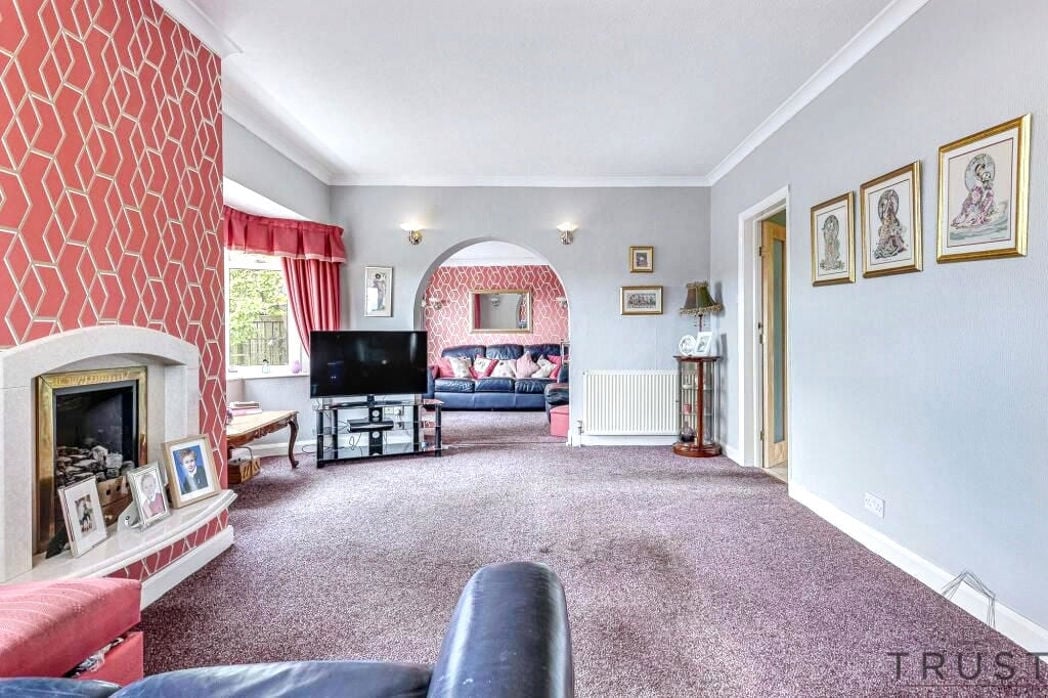 Property image 17 of 32