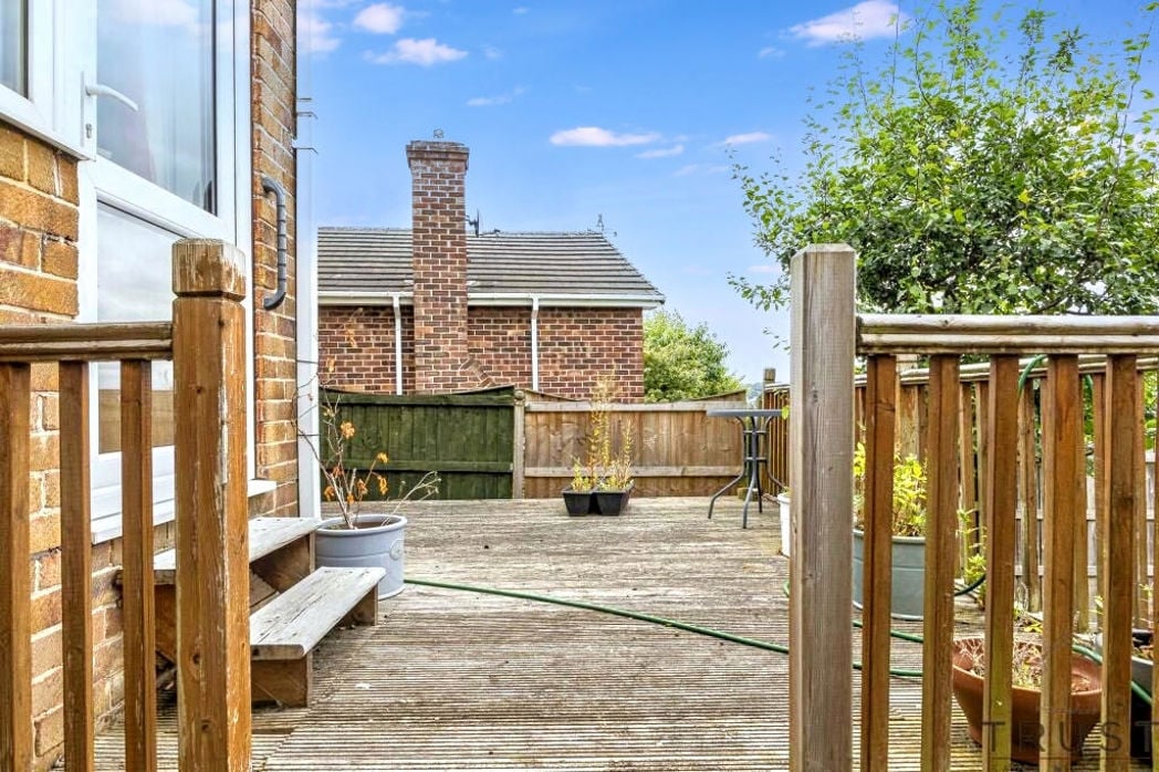 Property image 24 of 32