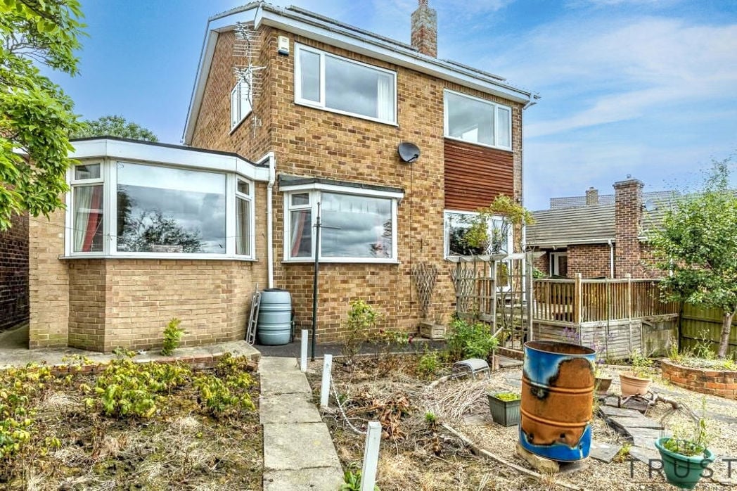 Property image 26 of 32