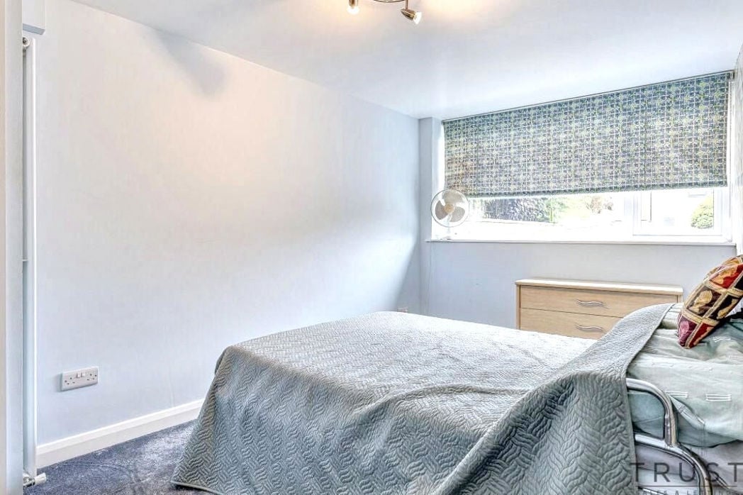 Property image 30 of 32