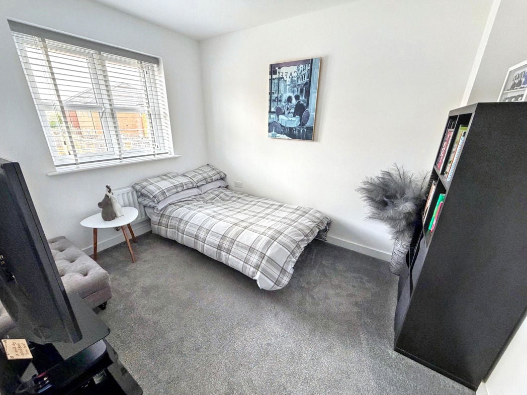 Property image 4 of 20