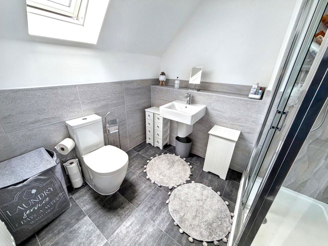 Property image 6 of 20