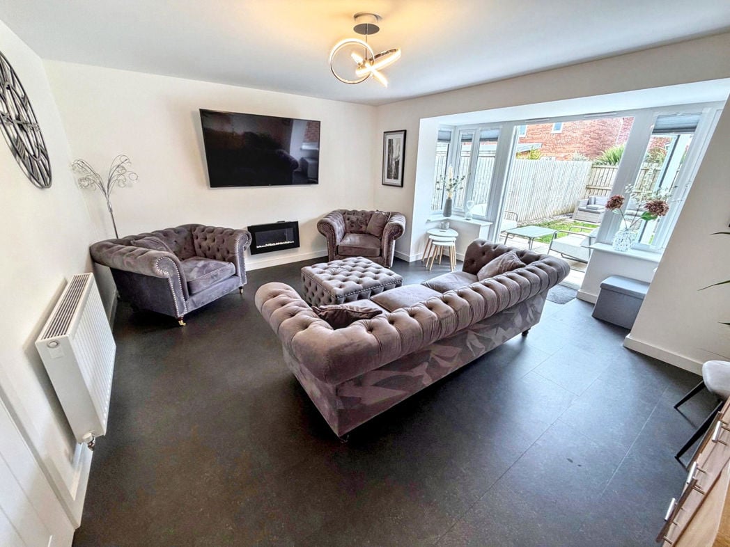 Property image 12 of 20