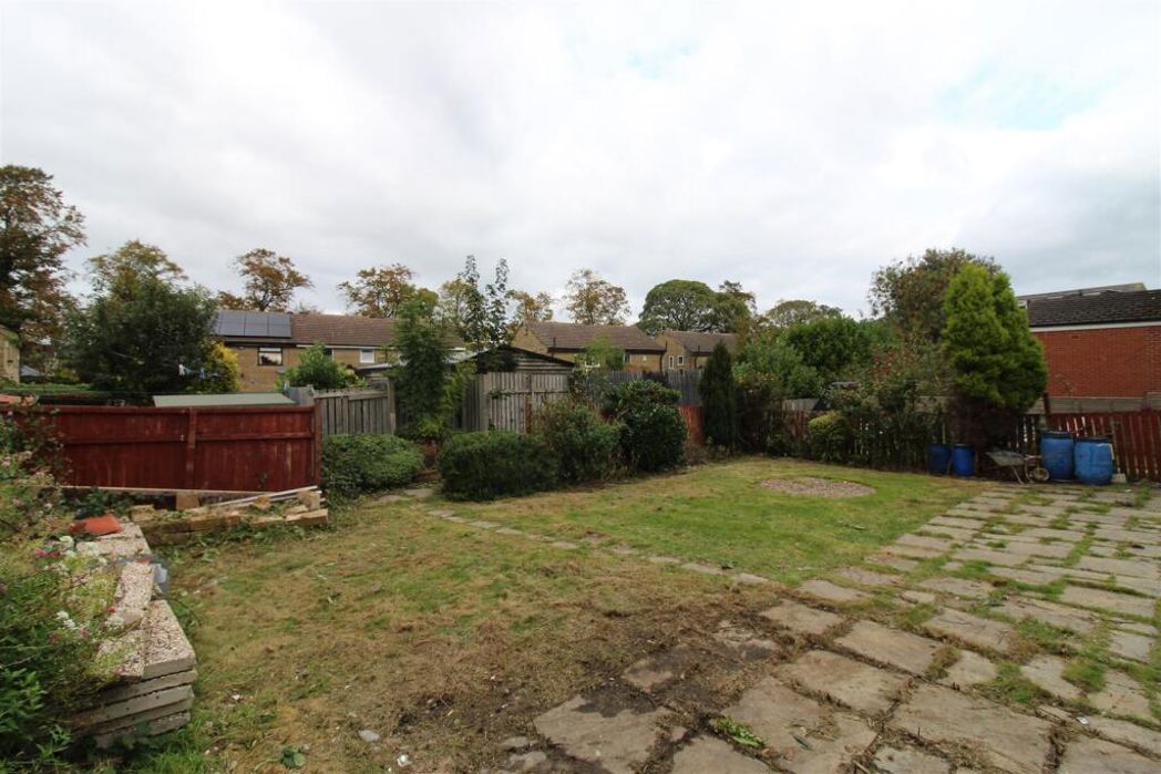 Property image 11 of 33