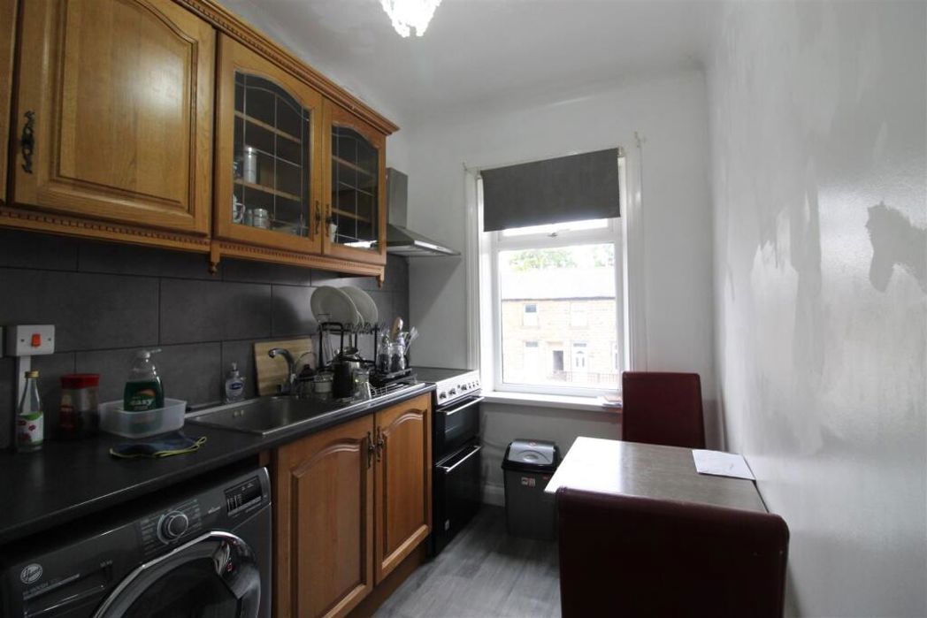 Property image 21 of 33