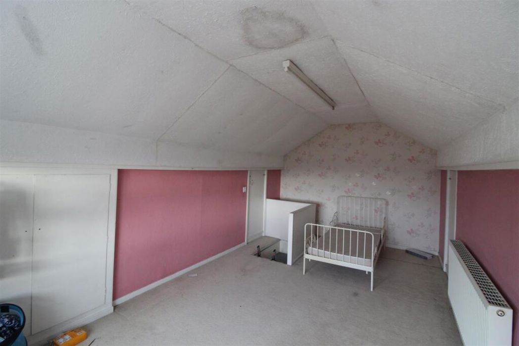 Property image 26 of 33