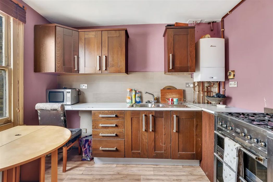 Property image 4 of 11