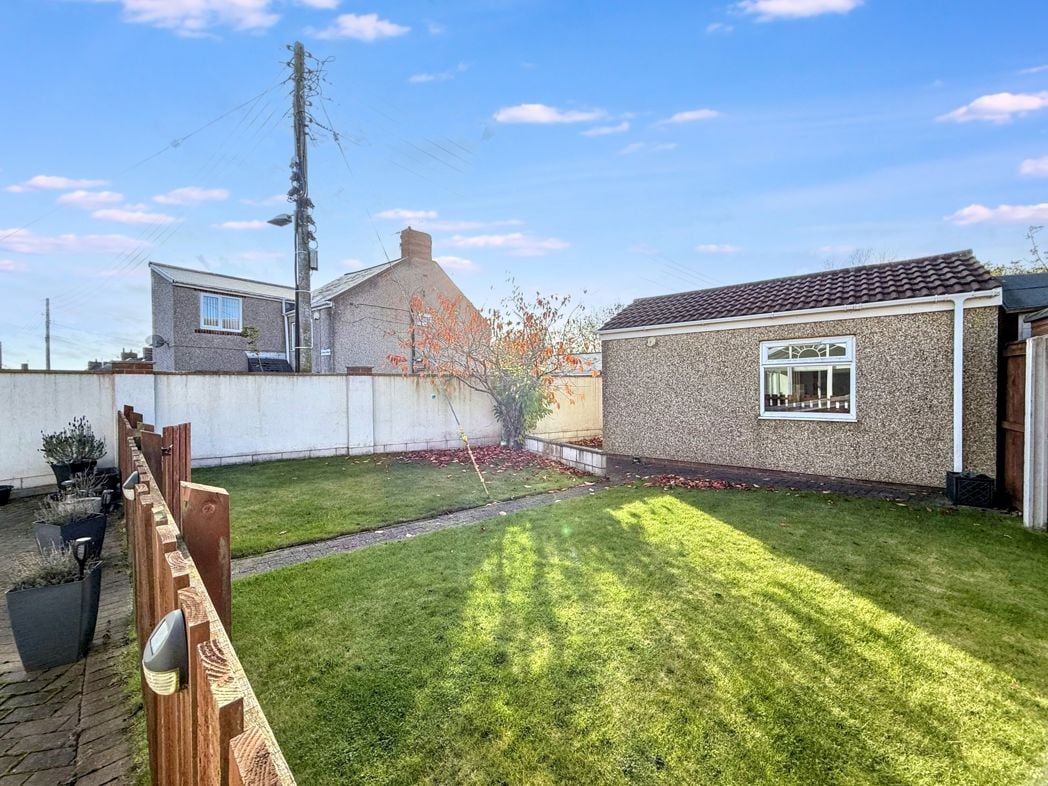 Property image 24 of 27