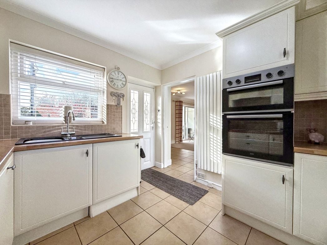 Property image 7 of 27