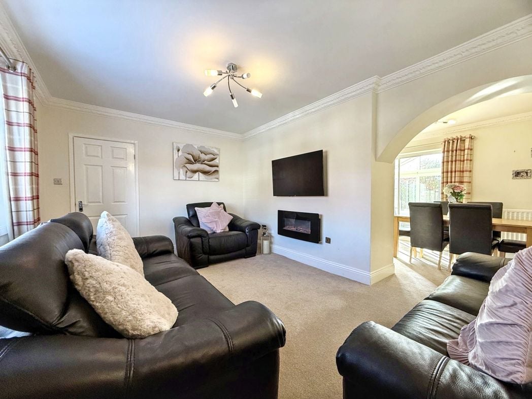 Property image 5 of 27