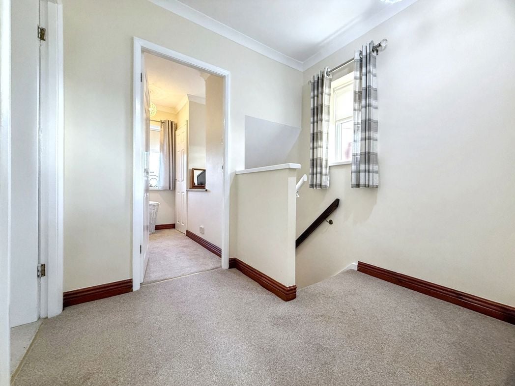 Property image 14 of 27