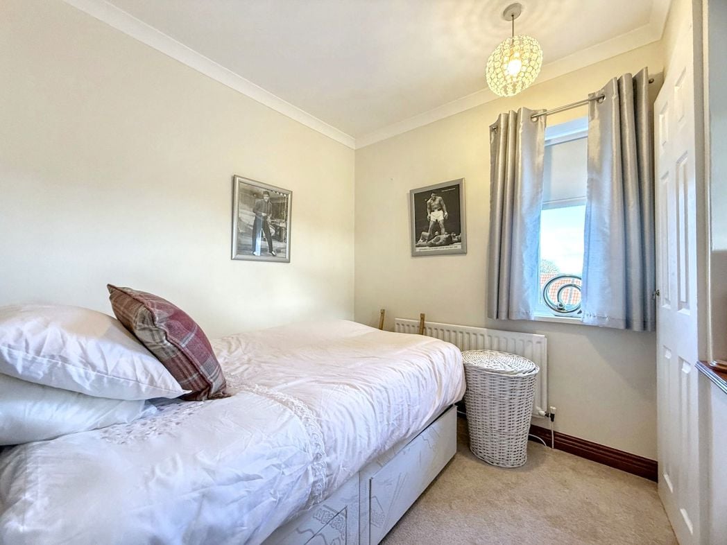 Property image 19 of 27