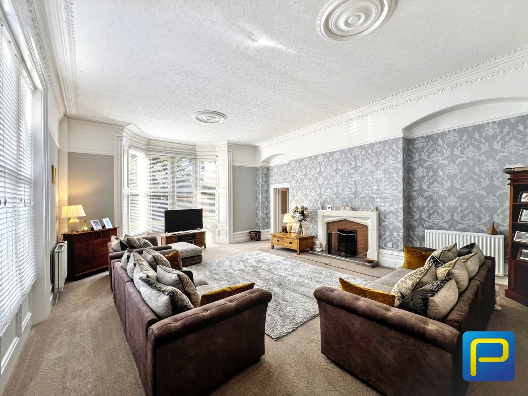 Property image 15 of 32