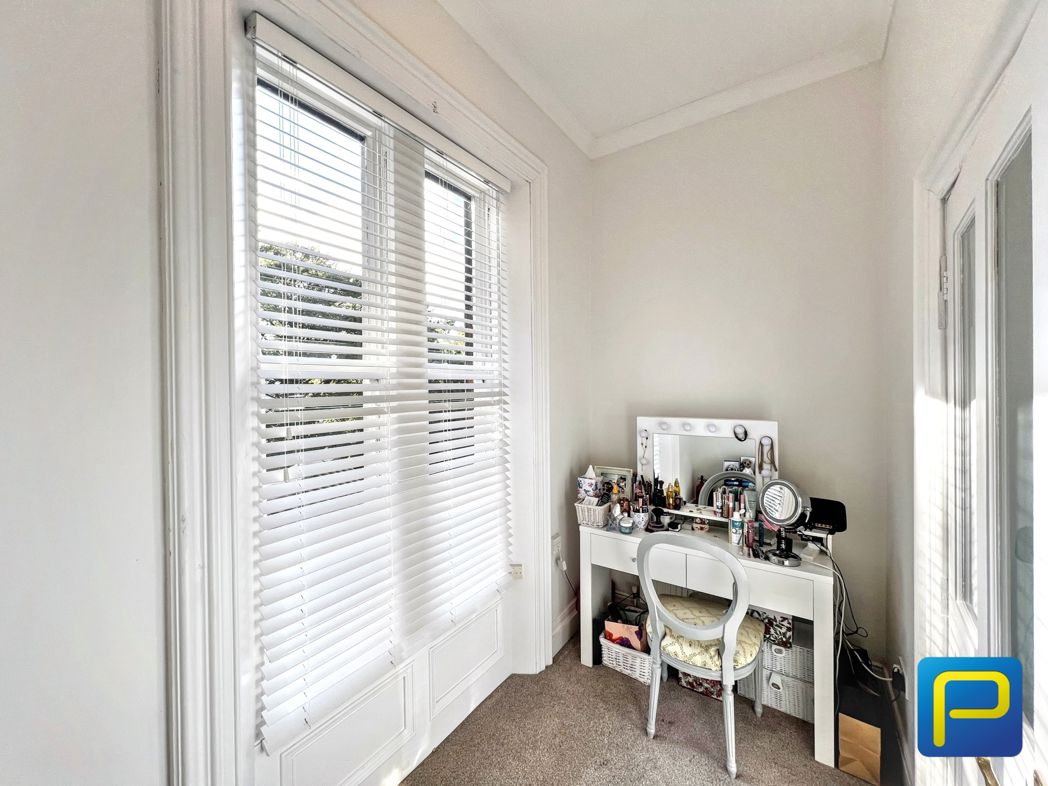 Property image 21 of 32