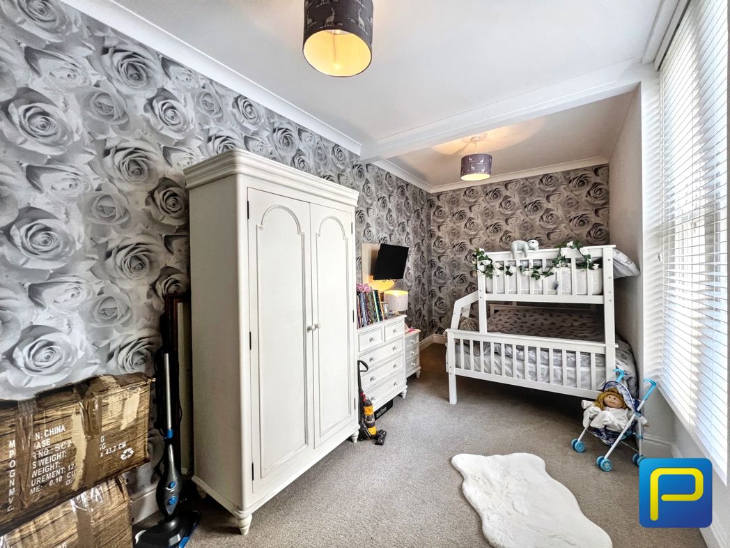 Property image 25 of 32