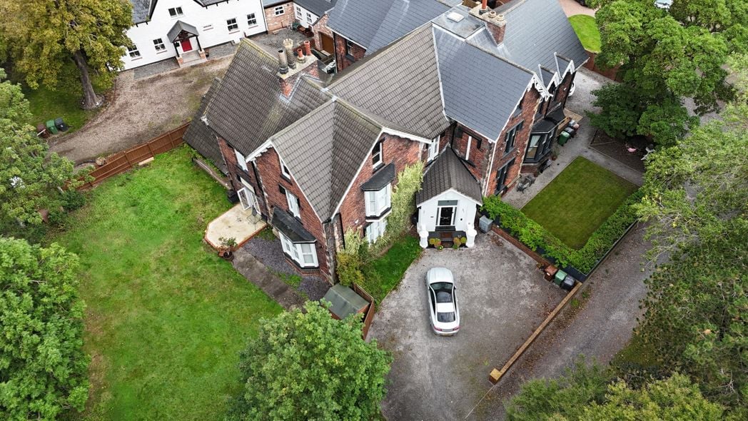 Property image 30 of 32