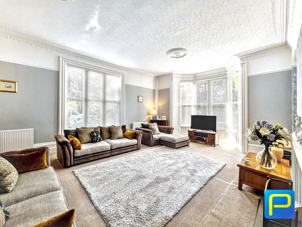 Property image 14 of 32