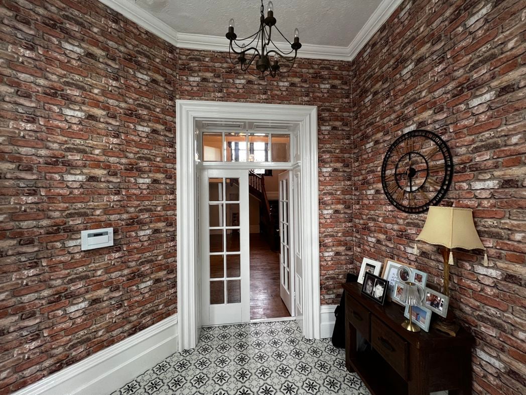 Property image 6 of 32