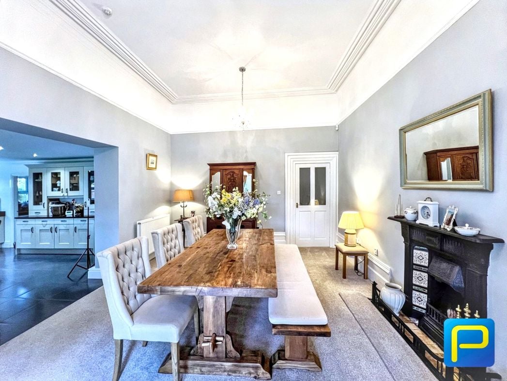 Property image 13 of 32