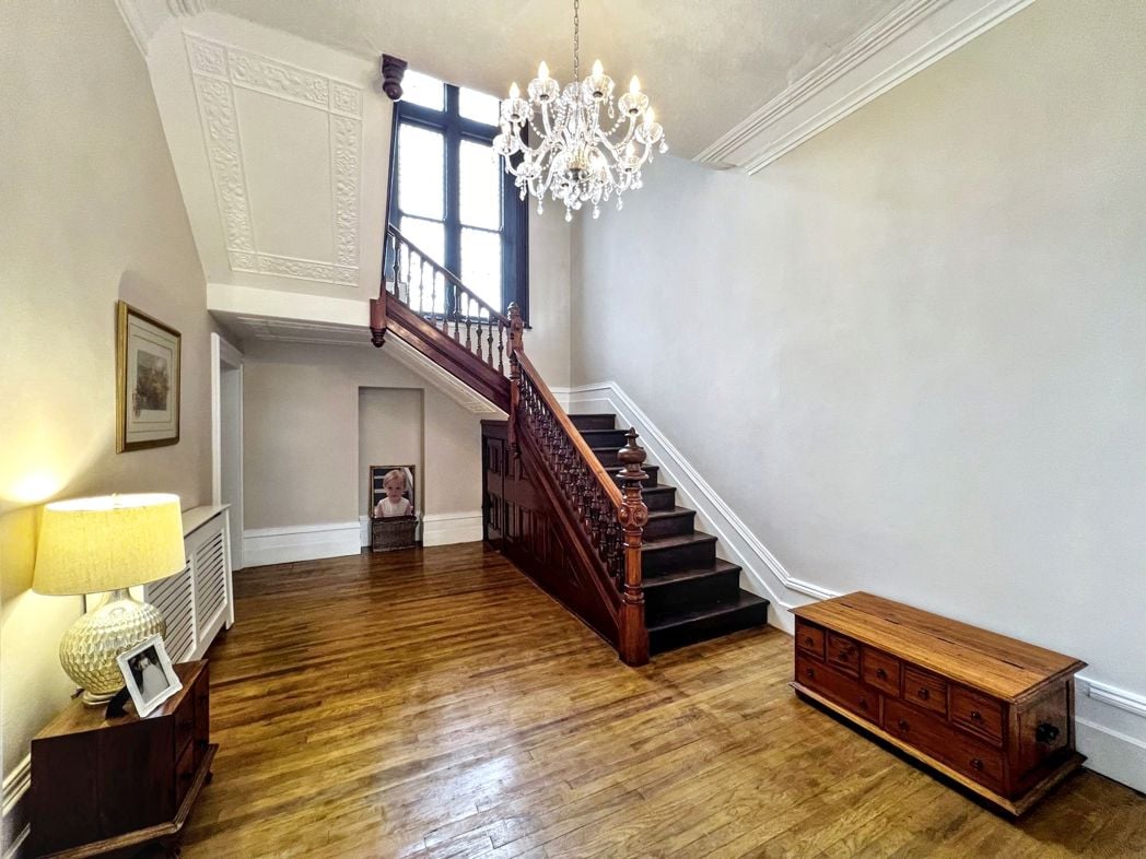 Property image 7 of 32