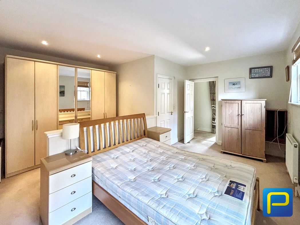Property image 5 of 14
