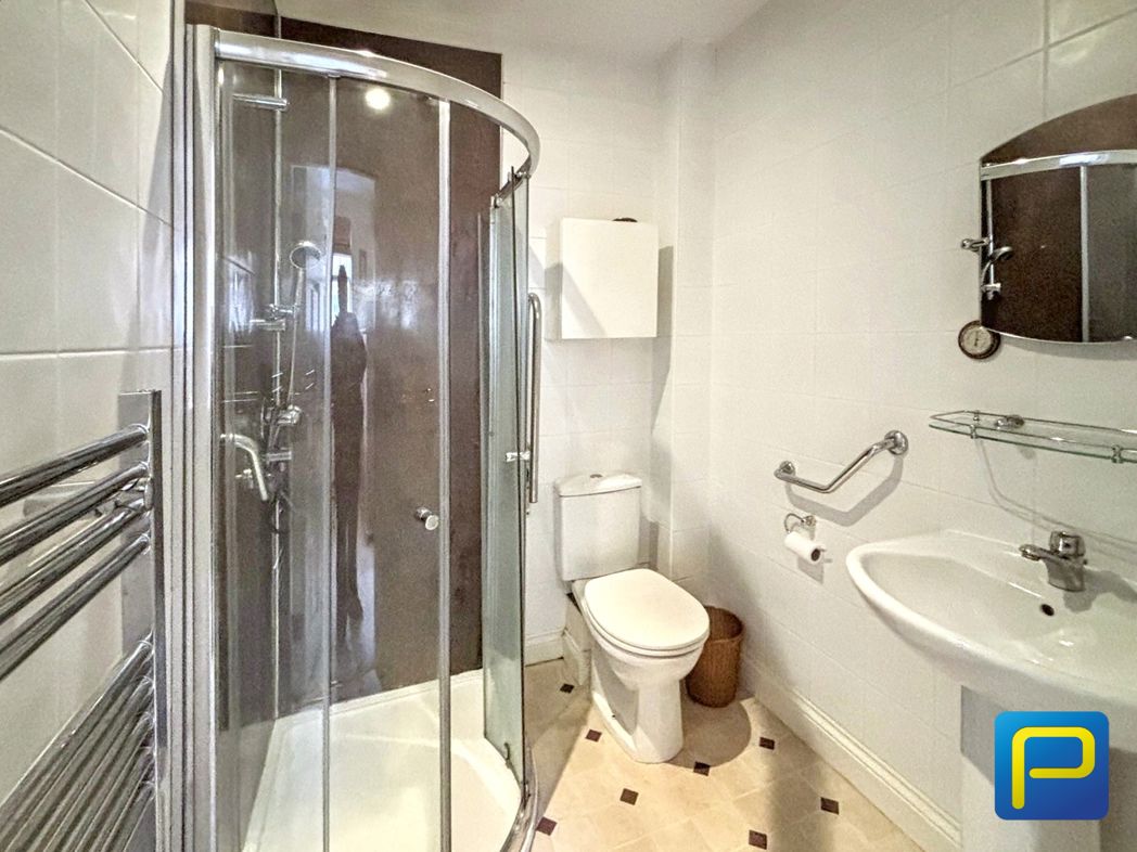 Property image 7 of 14
