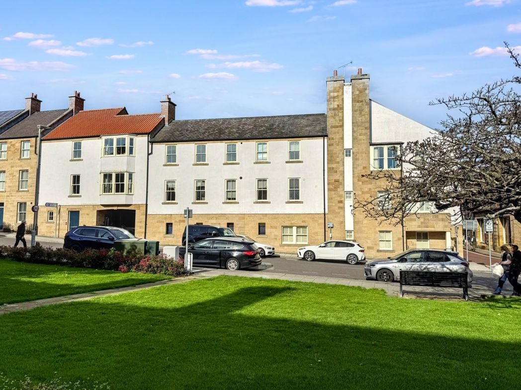 Property image 1 of 14