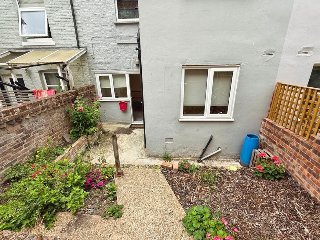 3A, Tunbridge Wells, Kent, TN1 1LE