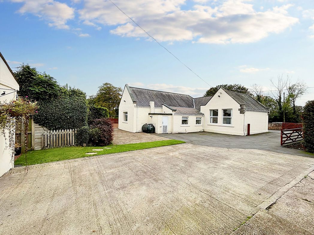 Property image 3 of 35