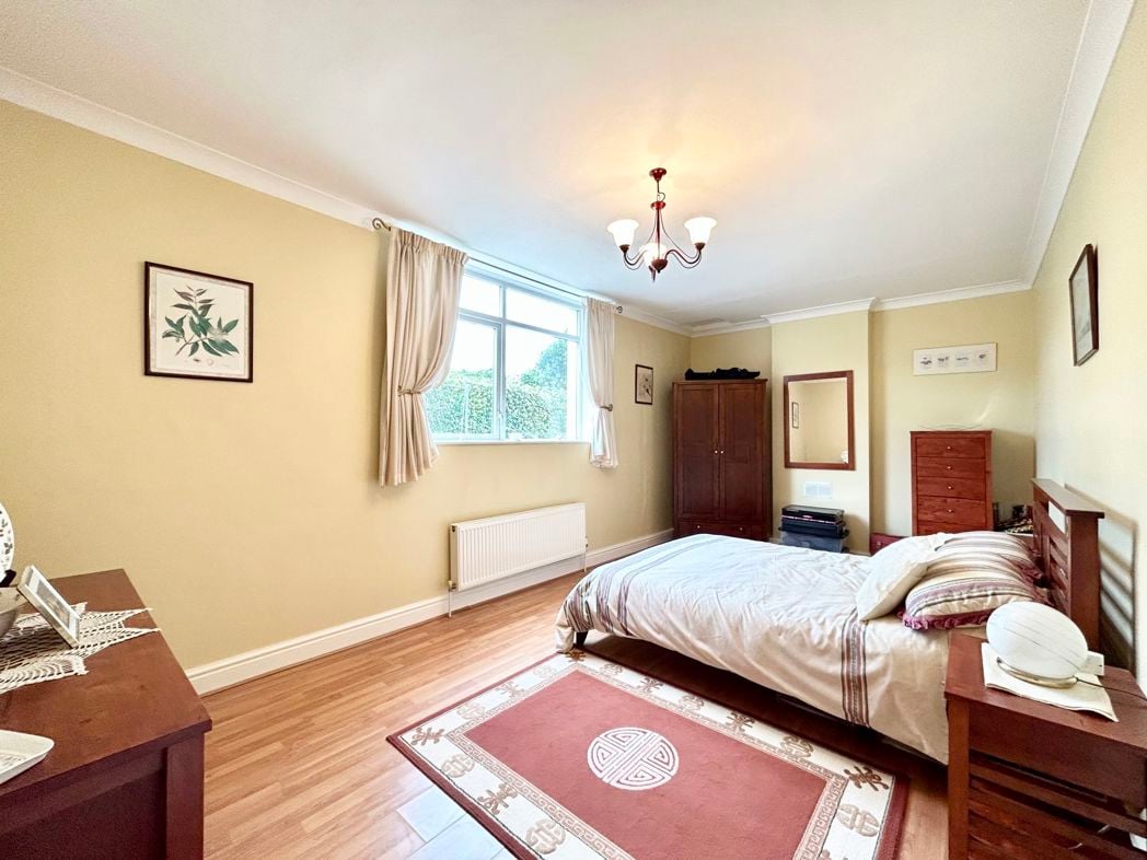 Property image 22 of 35