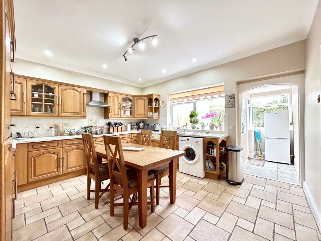 Property image 12 of 35