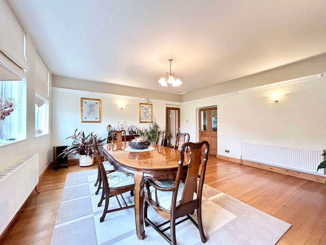 Property image 11 of 35