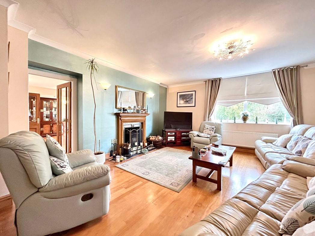 Property image 8 of 35