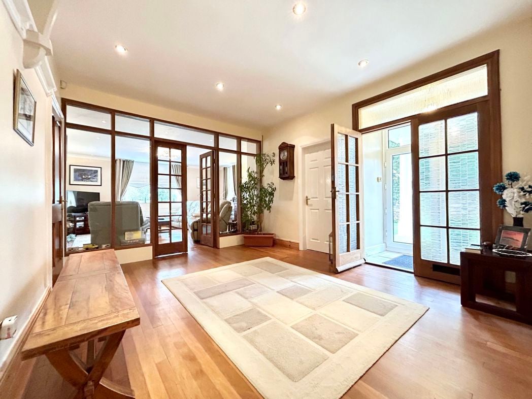 Property image 7 of 35