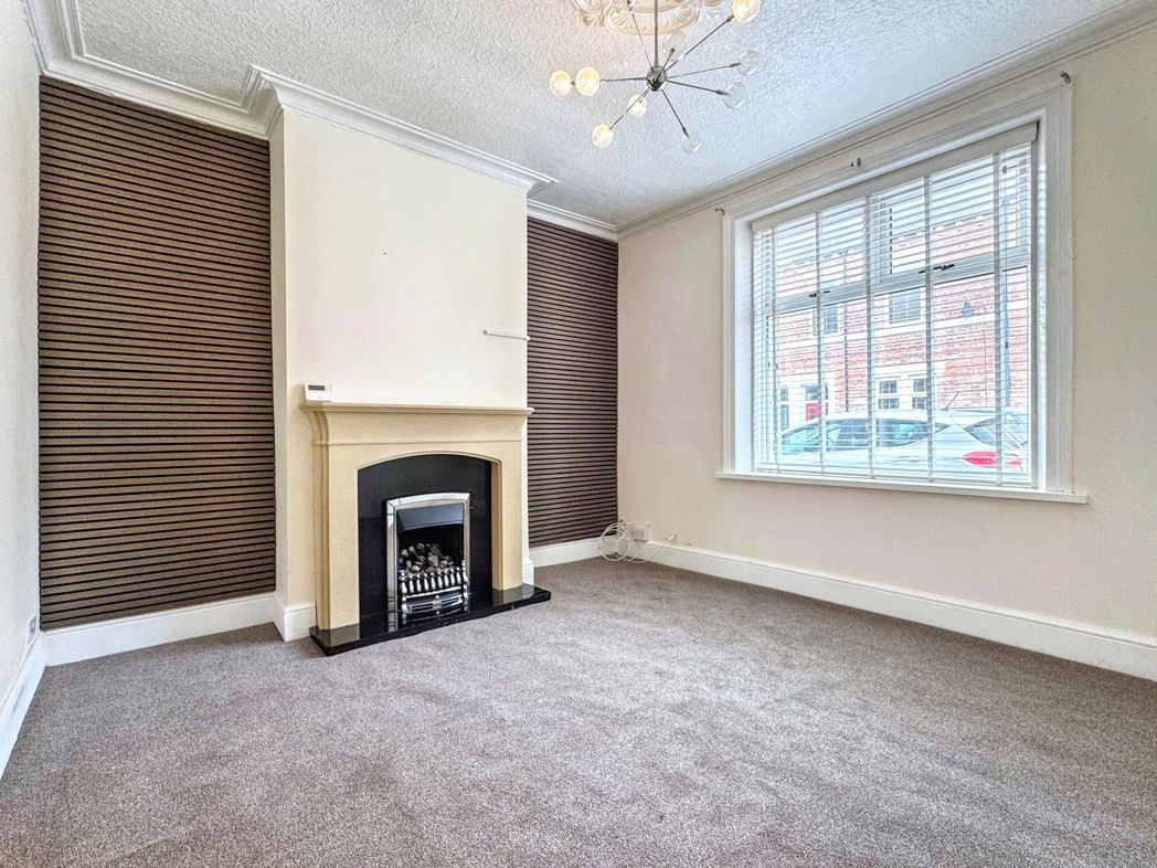 Property image 2 of 21