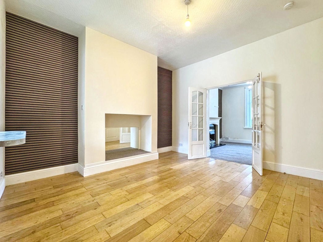 Property image 8 of 21