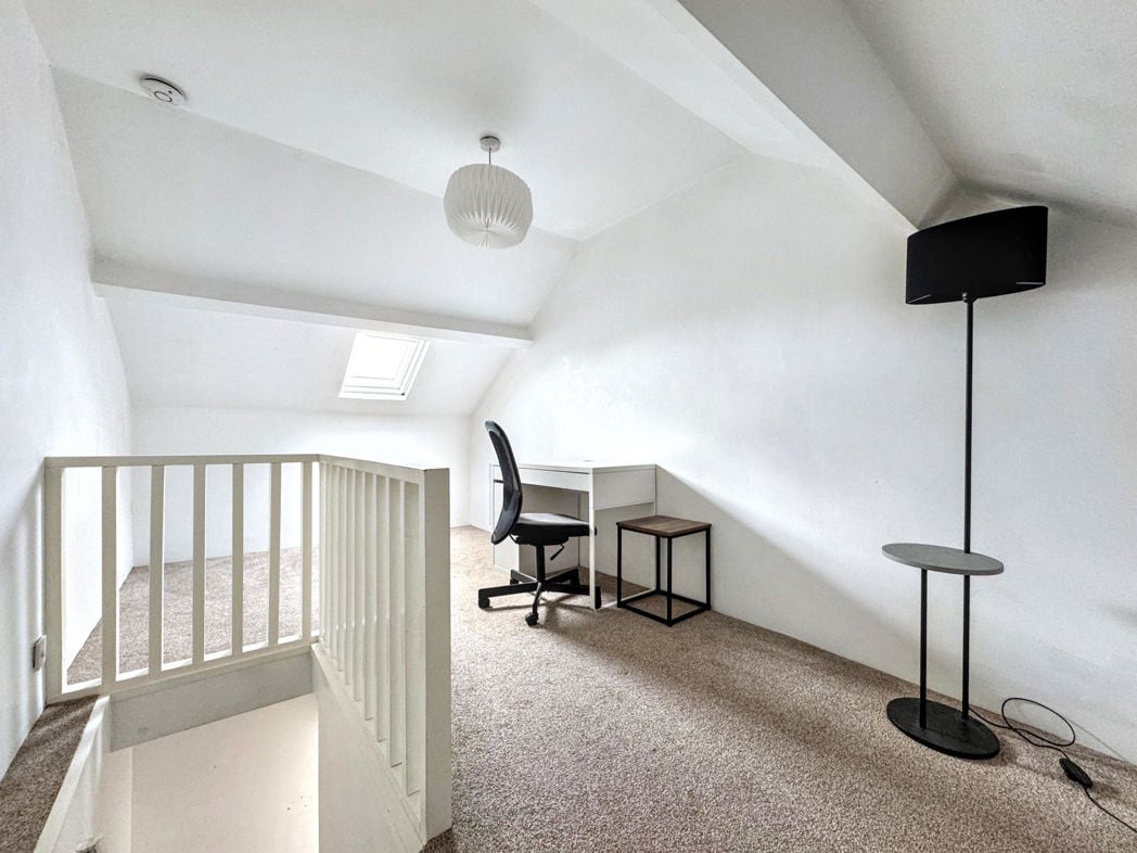 Property image 18 of 21