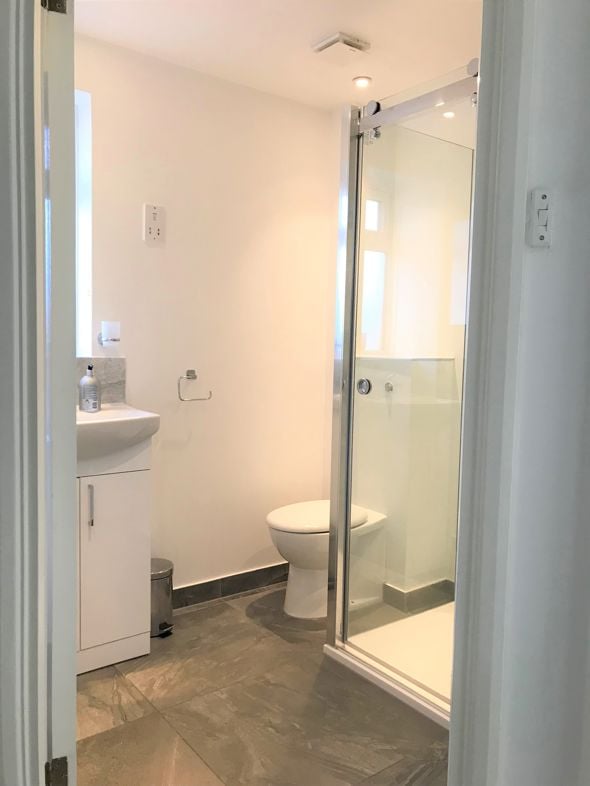 Property image 6 of 8