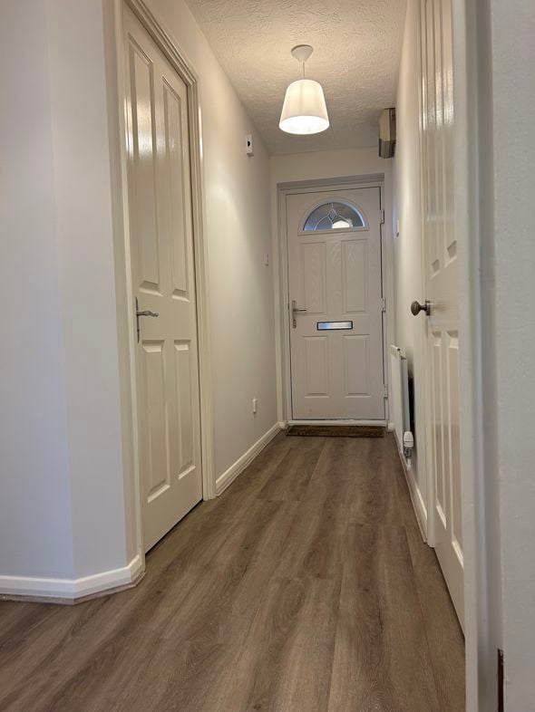 Property image 5 of 8