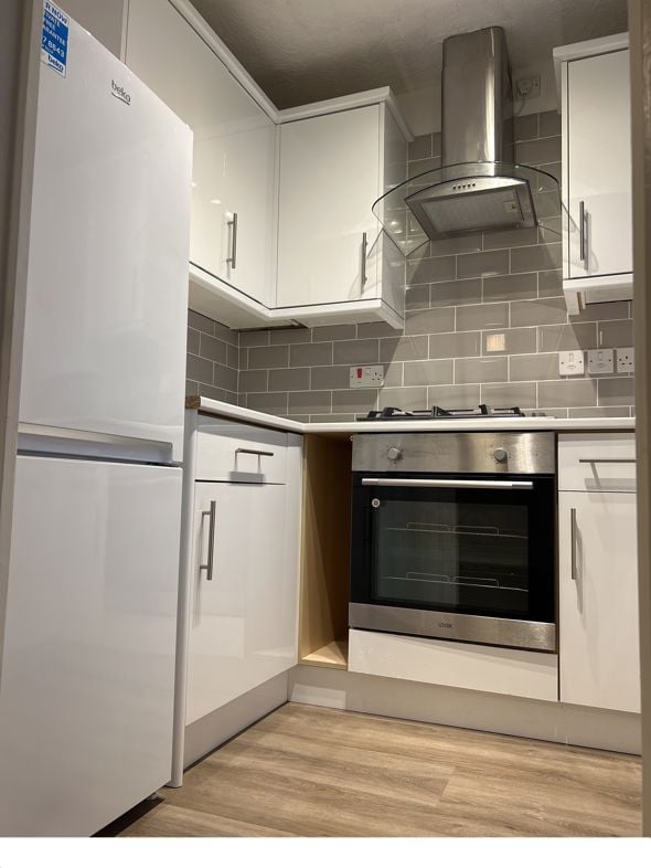 Property image 3 of 8