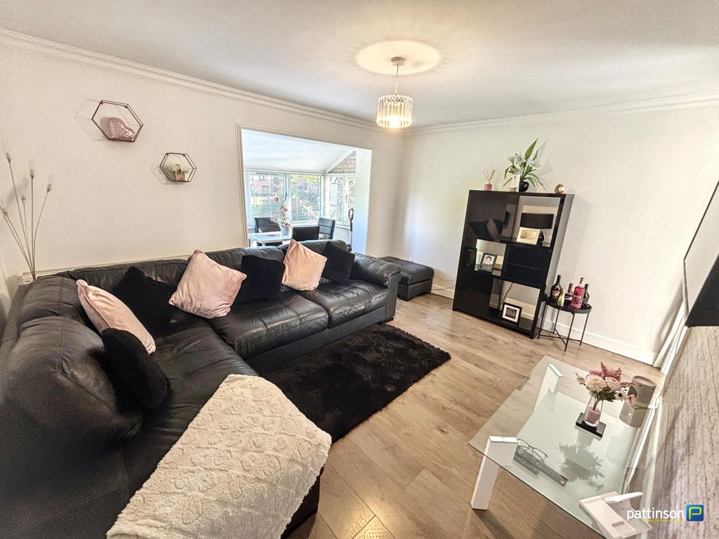 Property image 2 of 10
