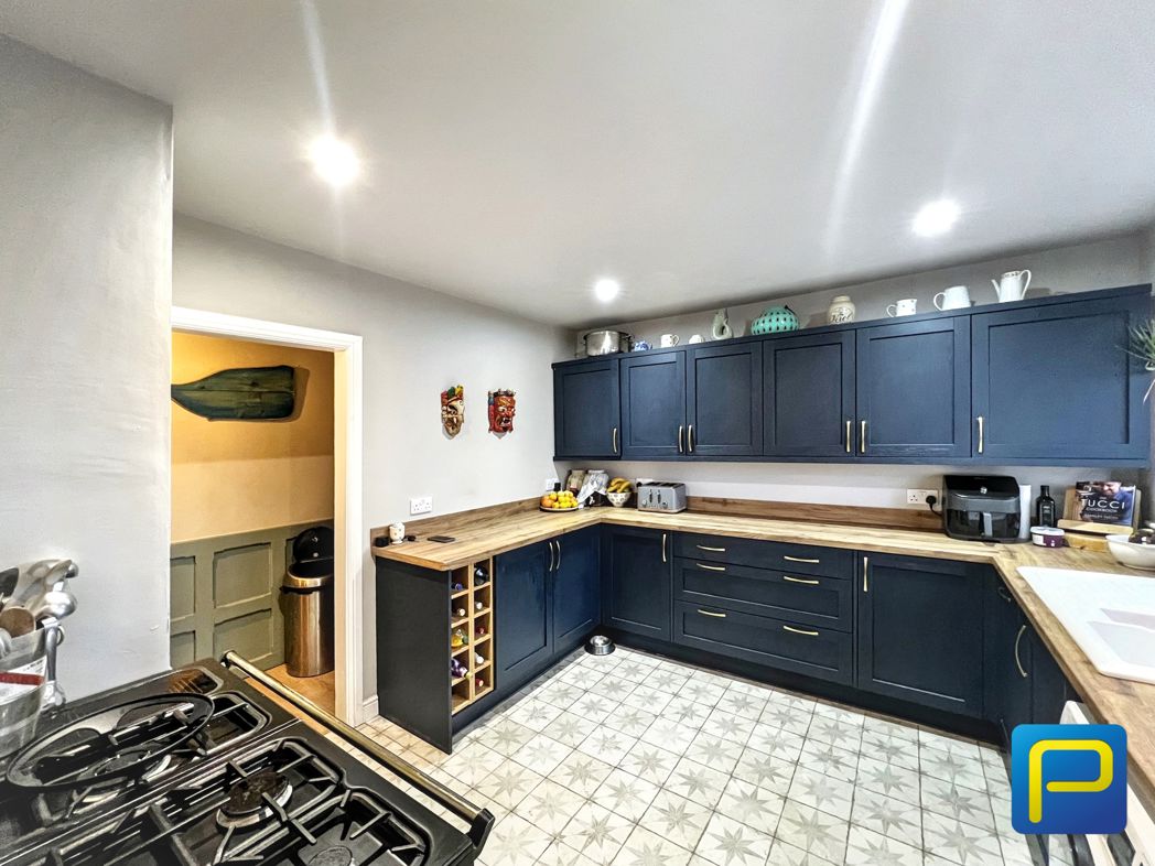 Property image 7 of 22