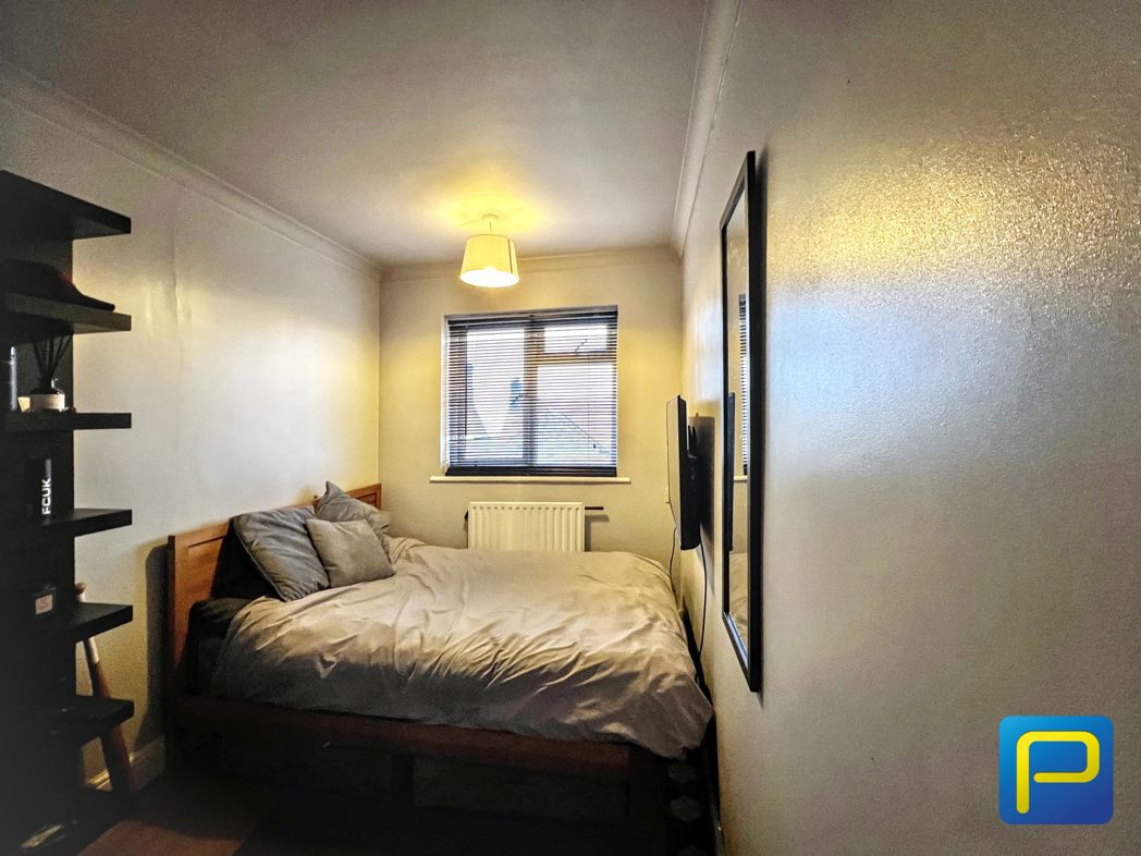 Property image 11 of 22