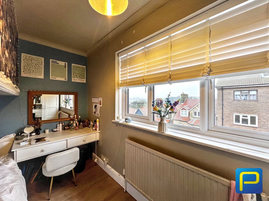 Property image 17 of 22