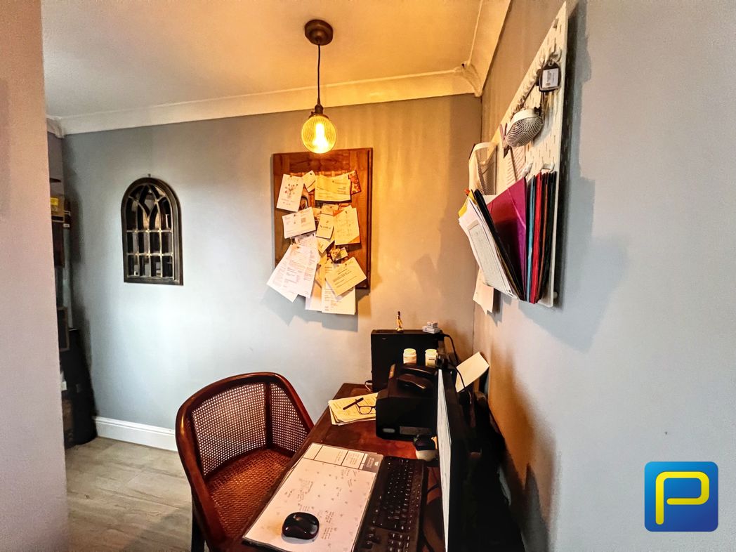 Property image 9 of 22