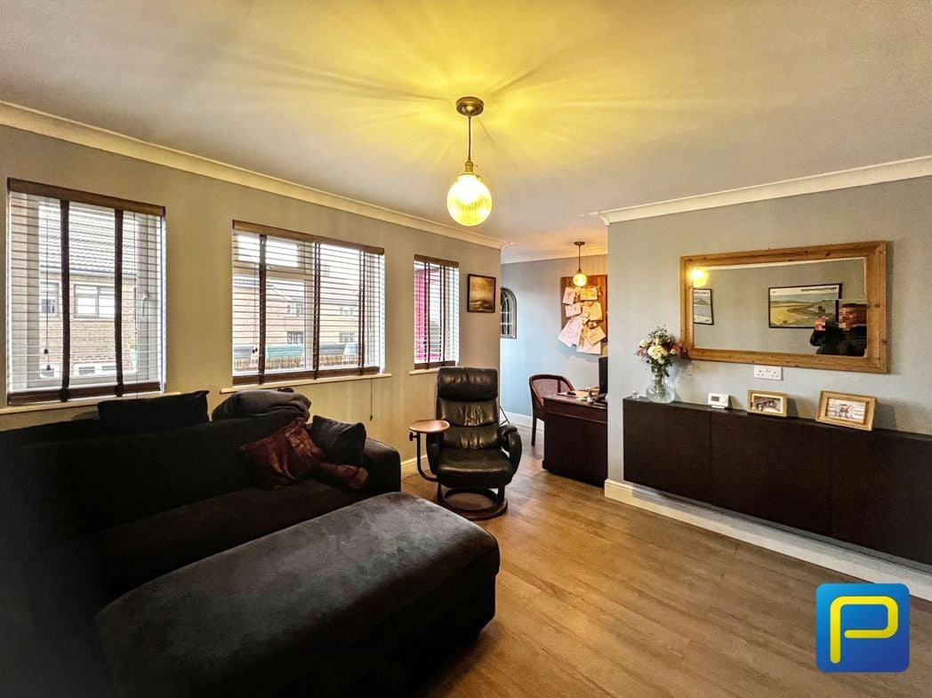 Property image 12 of 22
