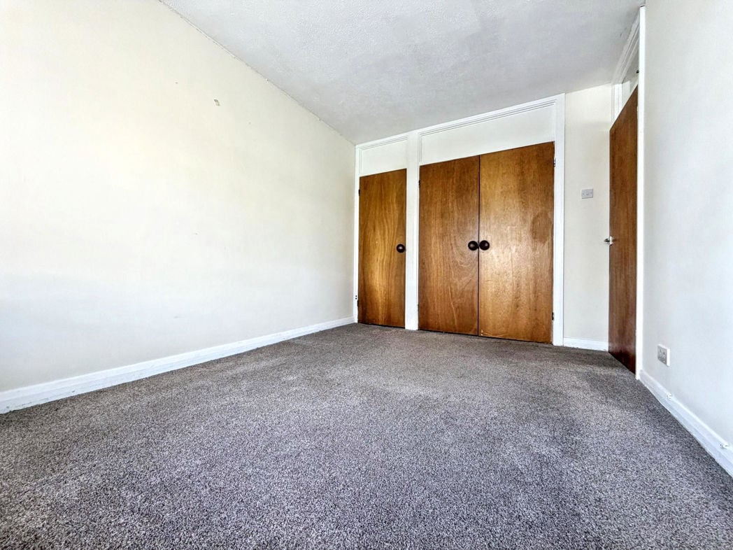 Property image 10 of 17