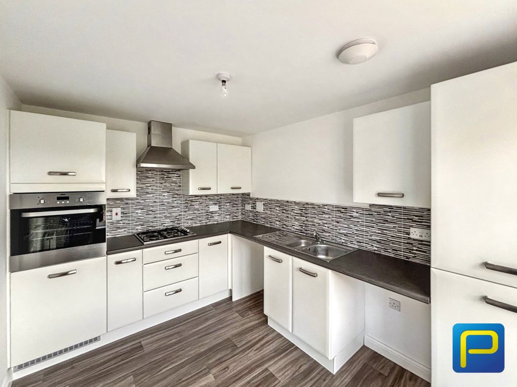 Property image 4 of 14