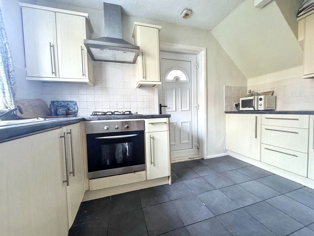 Property image 3 of 16