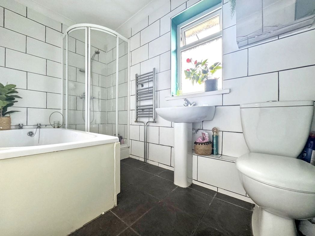 Property image 12 of 16